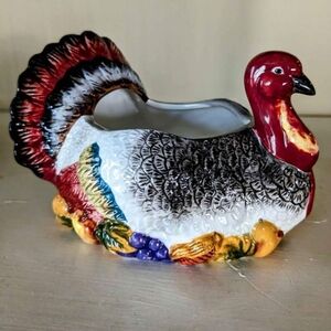 Adorable Small Multipurpose Turkey Dish Full Of Beautiful Colors And Details.